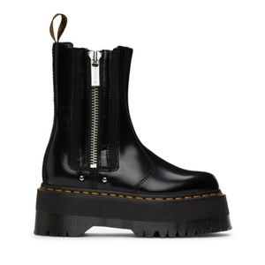 2979  black zipper Dr Martens